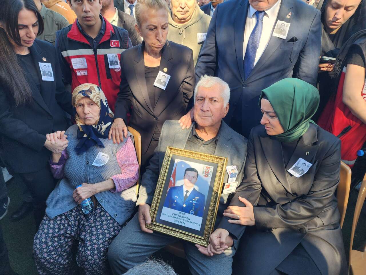 Fotoğrafını Babası Taşıdı: Milas Şehidini Gözyaşlarıyla Uğurladı 20